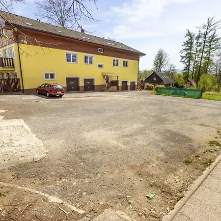 Zara * Veľký Slavkov